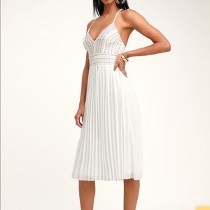 Lulu’s White Embroidered Midi Dress